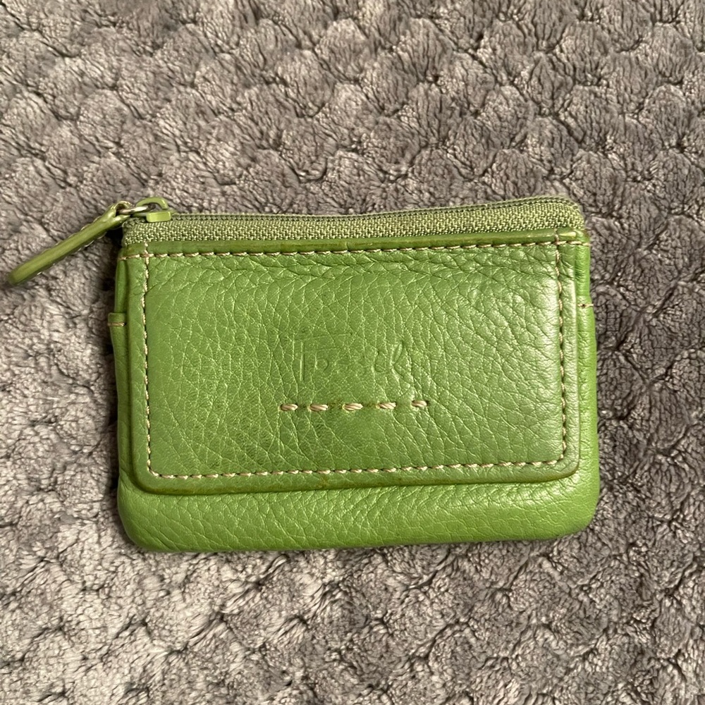 Vintage lime green Fossil skinny wallet/ ID holder with key ring.